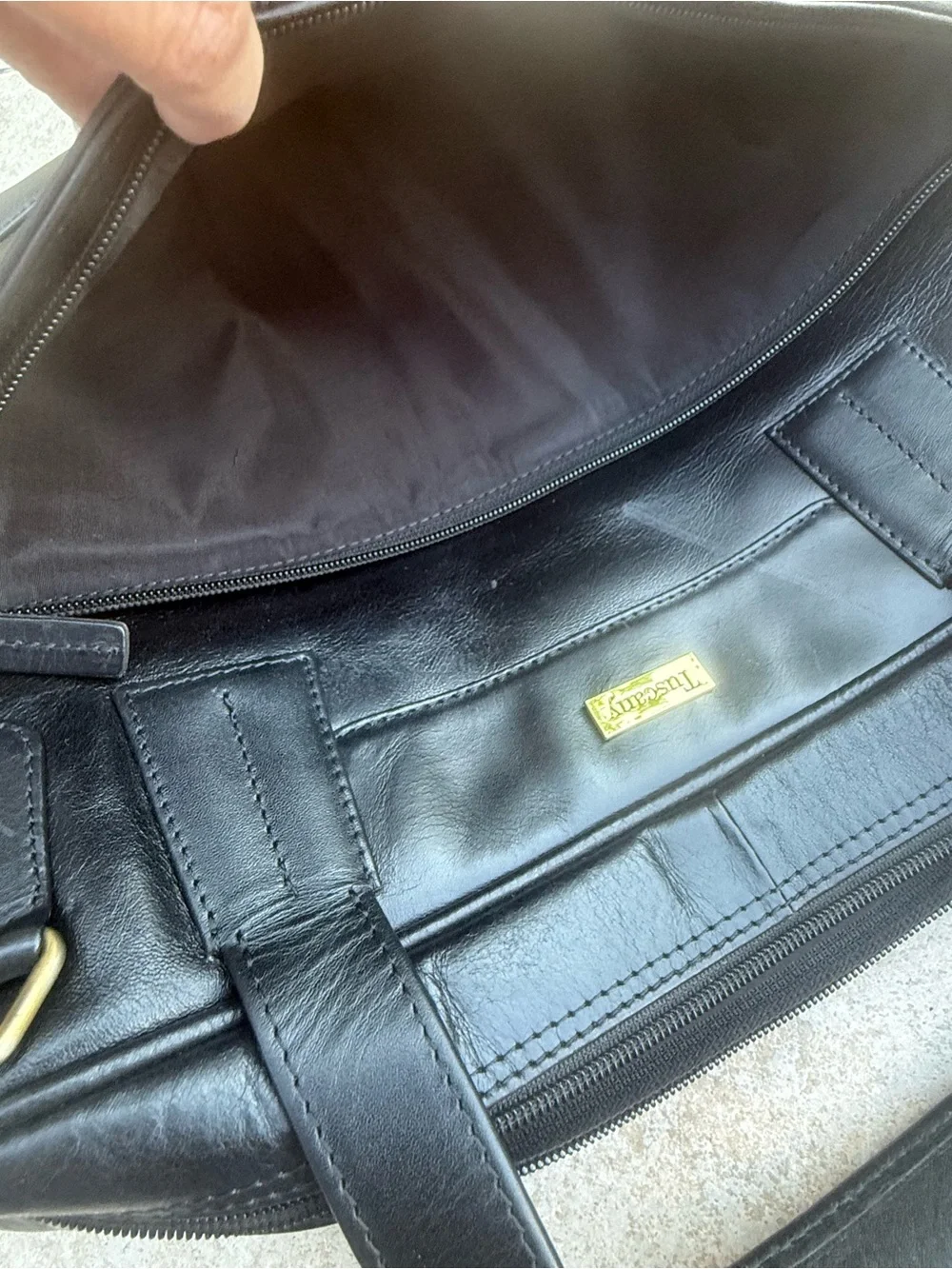 Tuscany Leather sleek black